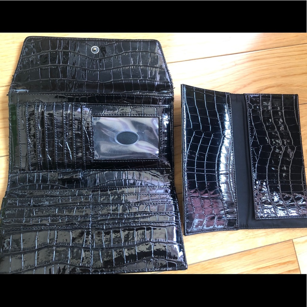 Guess Wallet - Picture 4 of 4